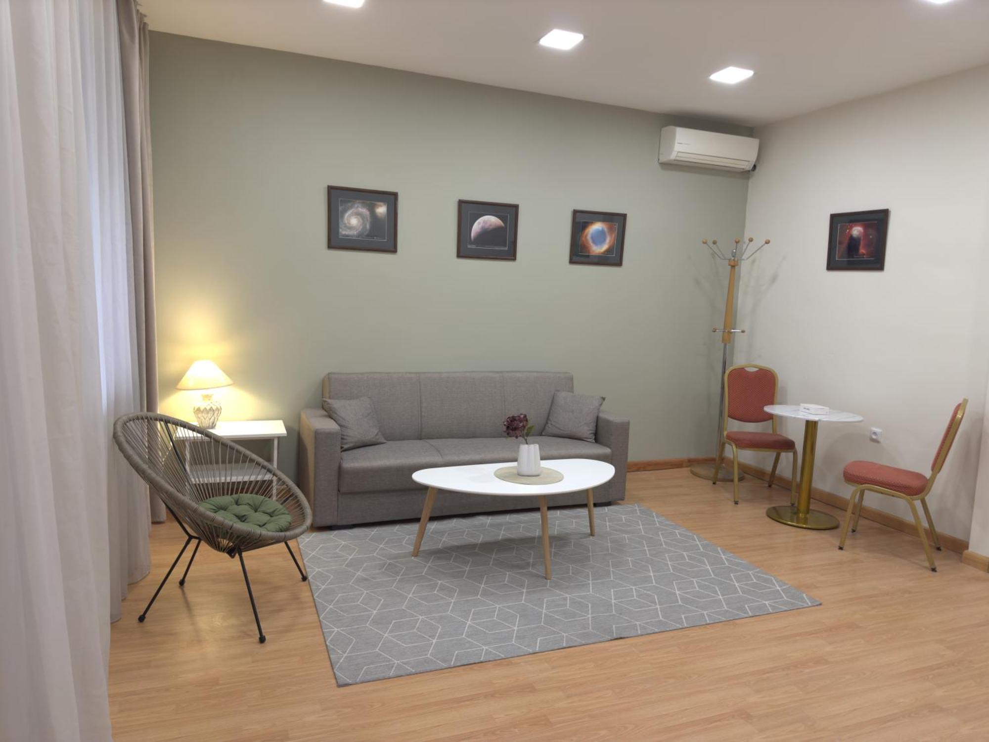 Nava Hotel Єреван Екстер'єр фото